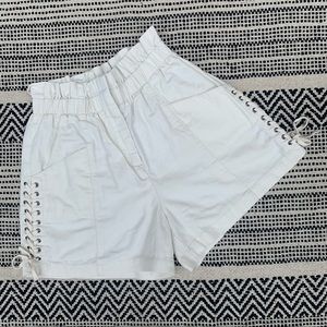 Pepe Jeans White Paper Bag Shorts size XS